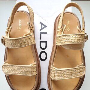 NWB Aldo Linette Sandal Size 9 Beige Combo